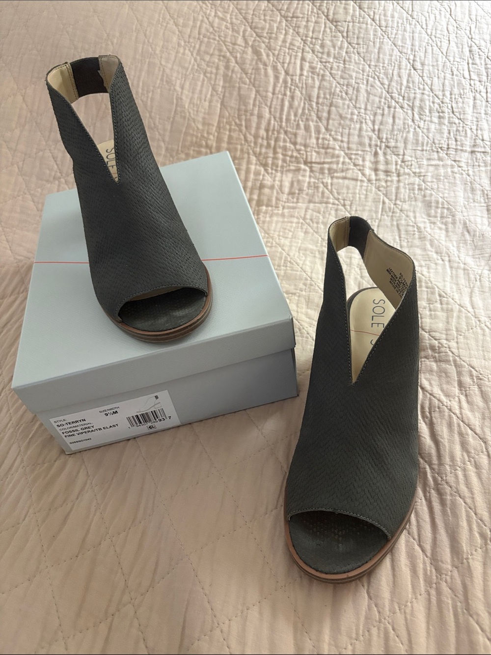 Sole Society Terryn Sandals. Cow Split Suede. “Fossil Grey” Color. Sz 9.5.
